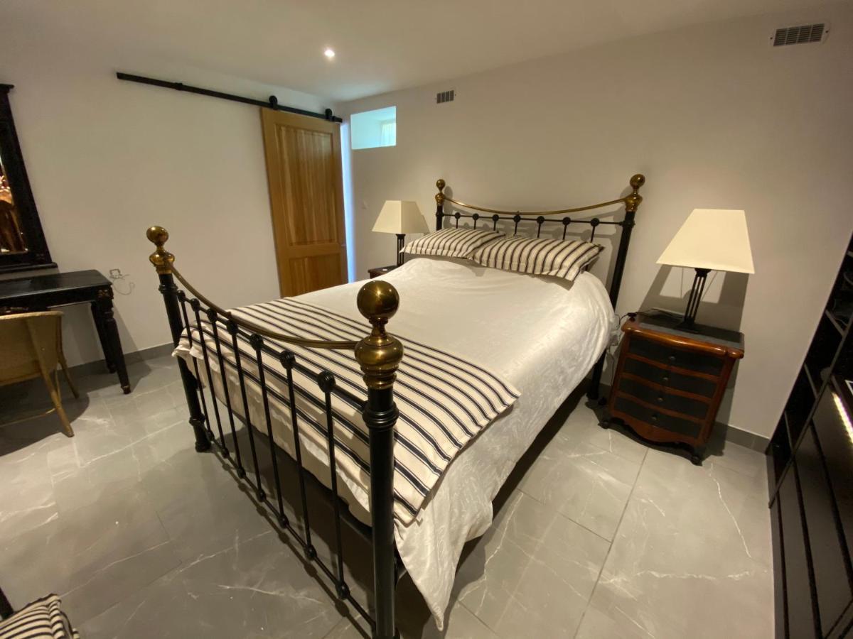 Amity. Exclusive Poolside Garden Apartment Sarlat-la-Canéda Exteriör bild